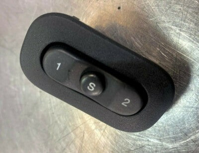 Jeep Grand Cherokee IV WK2 Sitzschalter Speicher Memory Sitzverstellung – Produktansicht 1