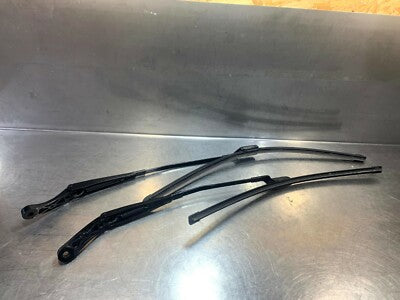 OPEL ASTRA K original Scheibenwischer Arm Wischerarm vorne R+L 13418991 13418990 – Produktansicht 1