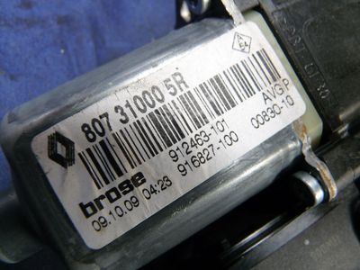 Renault Megane III Bj.:2009 Fensterhebermotor vorne links 807310005R – Produktansicht 4