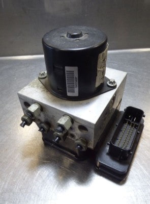 Opel Insignia 2.0 CDTI ORIGINAL gebraucht - Hydraulikblock Steuergerät ABS 13332549 – Produktansicht 1