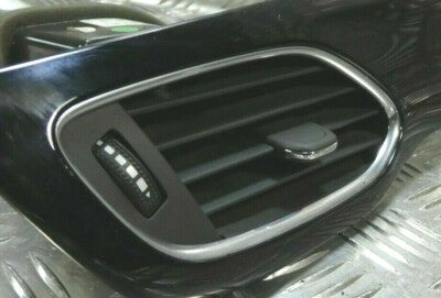 Opel Astra K 2017 Luftdüse Luftströmer Aussen Links GM 39079603 schwarz – Produktansicht 1