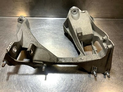 Porsche 981 718 Original Seitenteil Achsträger Hinterachse links gebraucht - 98133115105 – Produktansicht 1