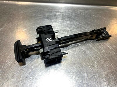 Porsche 991 911 981 718 Türfangband Türbremse Türfeststeller L = R 99153715100 – Produktansicht 4