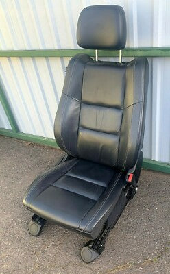 Jeep Grand Cherokee IV WK2 2015 Leder Sitze Vorne Rechts in schwarz TOP ZUSTAND! – Produktansicht 3