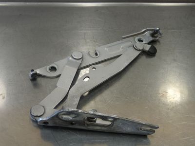 AUDI A6 4F 2.0 TDI links 4F5827301D / 4F5 827 301 D ORIGINAL gebraucht - Heckklappenscharnier – Produktansicht 1