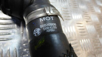 Alfa Romeo Stelvio Q4 2.2 Diesel 2021 Kühlwasserschläuch schlauch 50539956 – Produktansicht 2