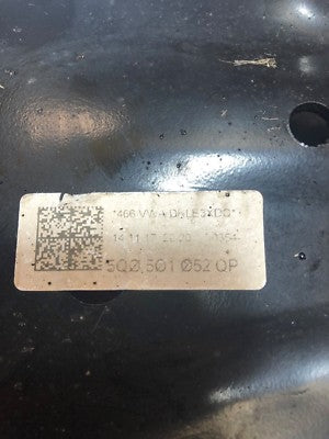 Audi A3 8V 8V1 5Q0501052QP Achslenker Längsträger rechts hinten VW SEAT SKODA. – Produktansicht 3