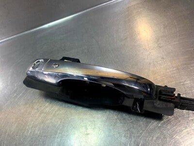 Jeep Grand Cherokee IV WK2 Chrome Handle Keyless Keyhole Right Front 68083852AE – Produktansicht 2