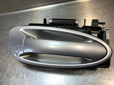 Porsche Panamera 970 Original Türgriff hinten rechts silber gebraucht - 97053706401 – Produktansicht 1