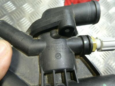 FORD FIESTA 1.0 EcoBoost 2018 Thermostatgehäus Thermostat CM5G-9K478-CA – Produktansicht 3