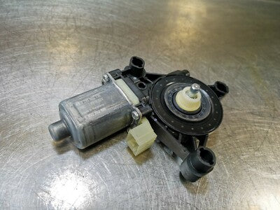 Audi Q2 2018 Fensterhebermotor vorne rechts 5Q0959802B RHD Front Left gebraucht - Original – Produktansicht 2