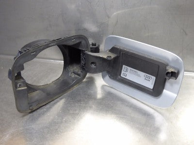Audi A4 S4 8K Tankdeckel LX7W Silber gebraucht - Eissilber gebraucht - 8K0809999A gebraucht - Original – Produktansicht 4