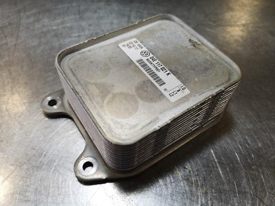 Audi Q2 GA 1.4 TFSI Ölkühler Öl Kühler 04E117021K Neuwertig !!! gebraucht - Original – Produktansicht 1