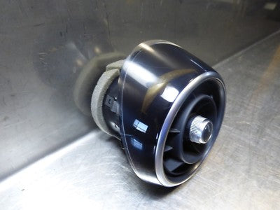 Audi A1 8X Original Luftdüse Luftdusche Luftausströmer rechts 8X2820902 – Produktansicht 2