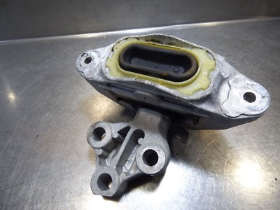 Opel Astra J 1.7 CDTI Motorhalter vorne links ORIGINAL gebraucht - 13248546 – Produktansicht 2