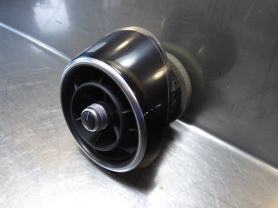 Audi A1 8X Original Luftdüse Luftdusche Luftausströmer rechts 8X2820902 – Produktansicht 3