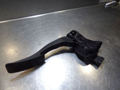 Opel Astra J Sports Tourer 1.7 CDTI Gaspedal RHD 13252704 – Produktansicht 2