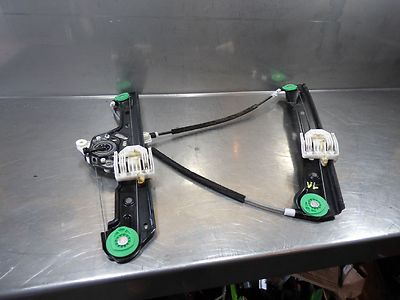 BMW 1 Series 118d ES Fensterheber ohne Motor vorne links 7067795S / 7 0677 95 S – Produktansicht 1