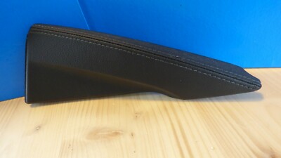Alfa Romeo Stelvio Q4 2021 Mittelkonsole Links Schwarz-Stitched Leder Abdeckung – Produktansicht 1