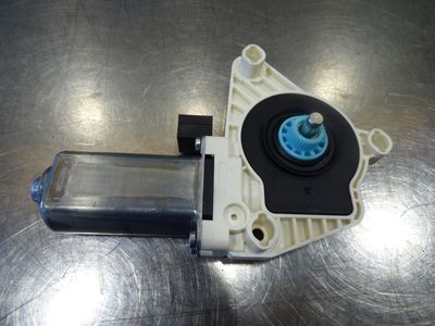 VW Passat Variant 3G B8 Fensterhebermotor hinten rechts 5Q4959801D ORIGINAL gebraucht - HighLine – Produktansicht 2
