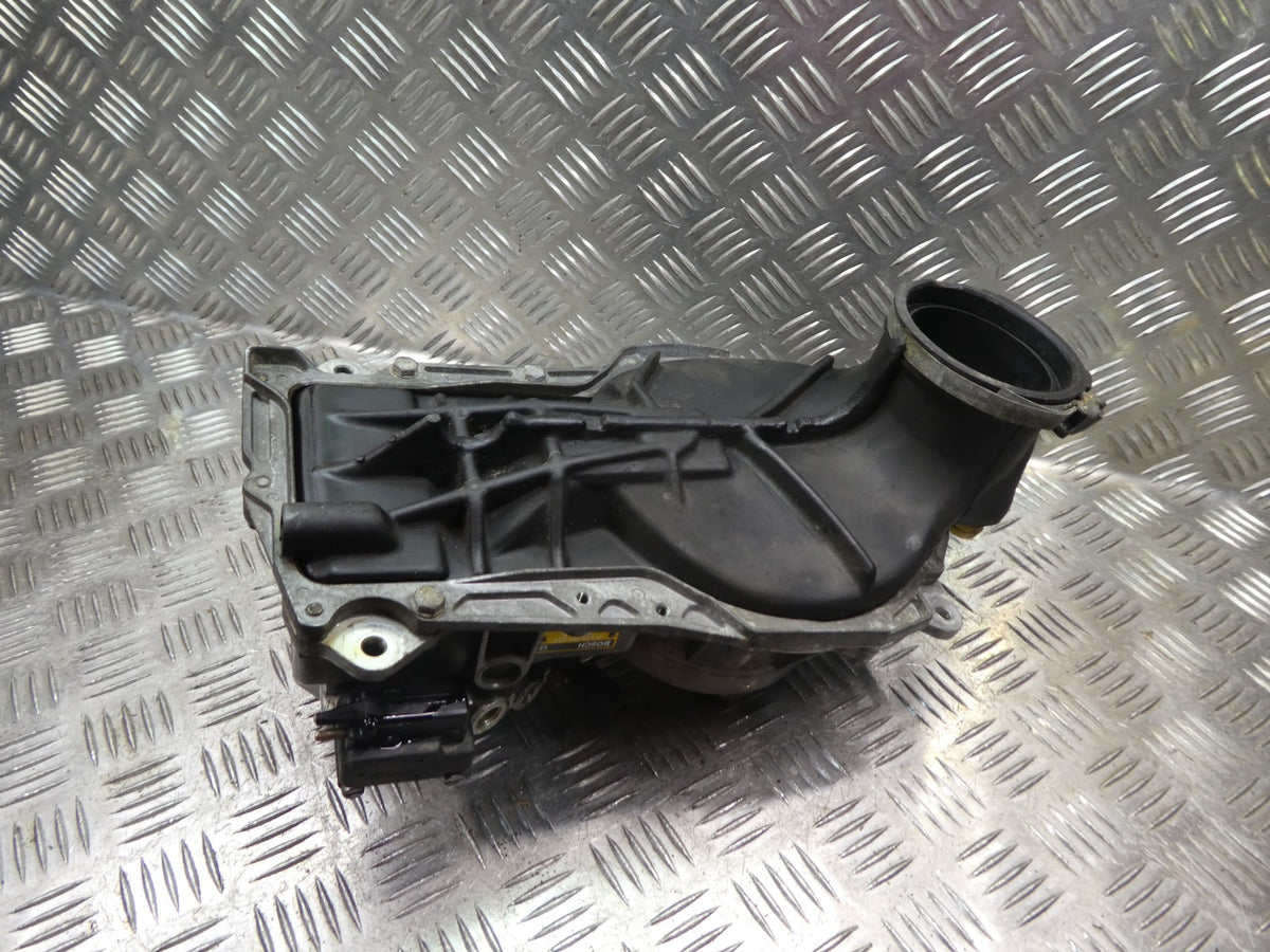 Mercedes-Benz W126 C126 Mengenteiler für Einspritzanlage 0438121037 ORIGINAL gebraucht - 0438101016 – Produktansicht 7