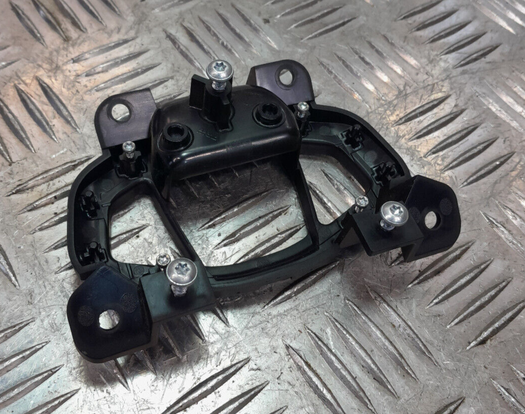 Jeep 1.6 Mjet Original Bremshebel Schalter Halter Verkleidung gebraucht - Renegade – Produktansicht 1