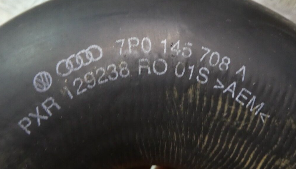 Porsche Cayenne 92A TDI Turboschlauch Druckschlauch 7P0145708A ORIGINAL gebraucht - Ladeluftschlauch – Produktansicht 2