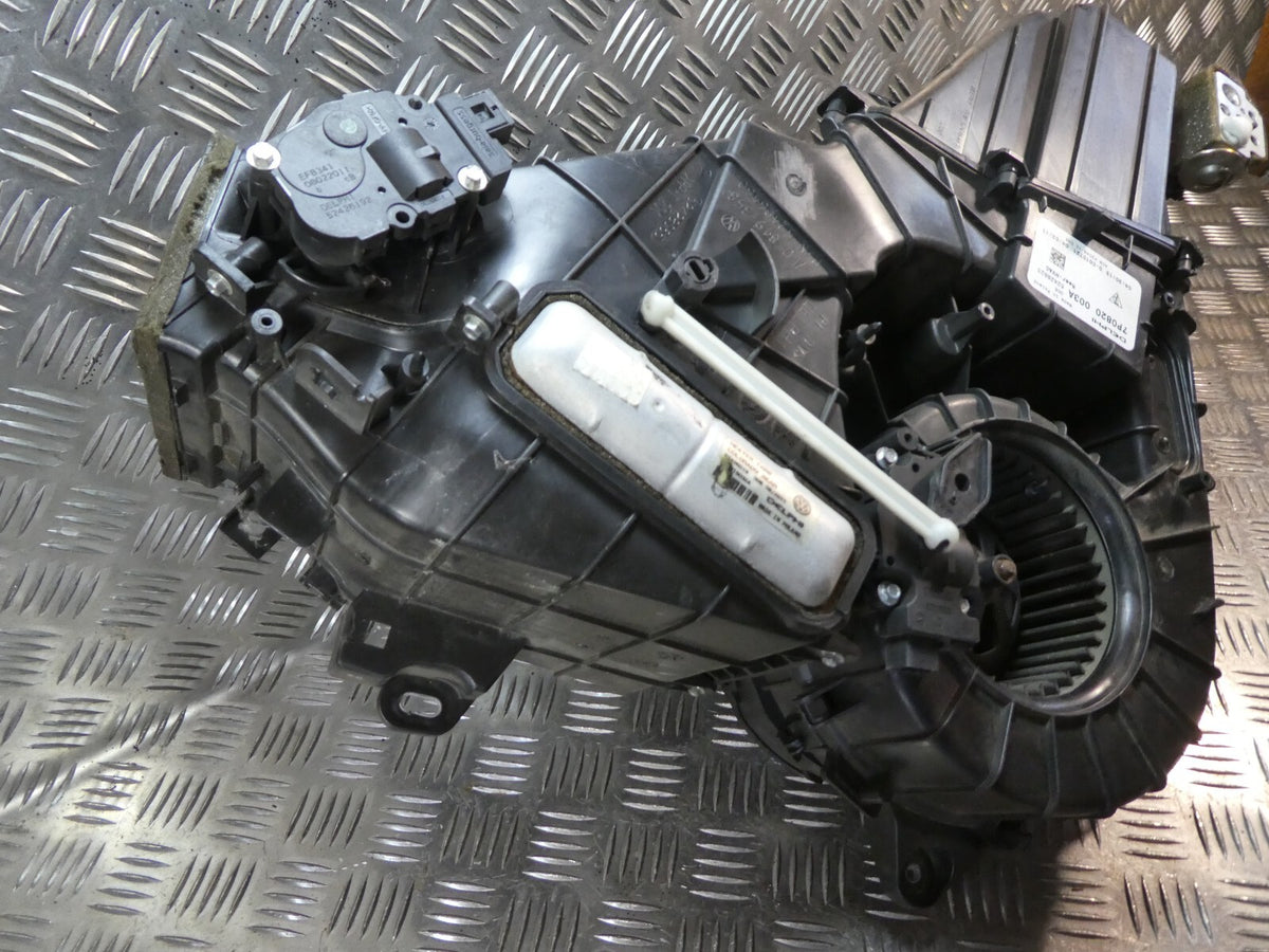 Porsche Cayenne 92A Gebläsekasten Klimakasten 7P0820003A ORIGINAL gebraucht - Heizungskasten – Produktansicht 2