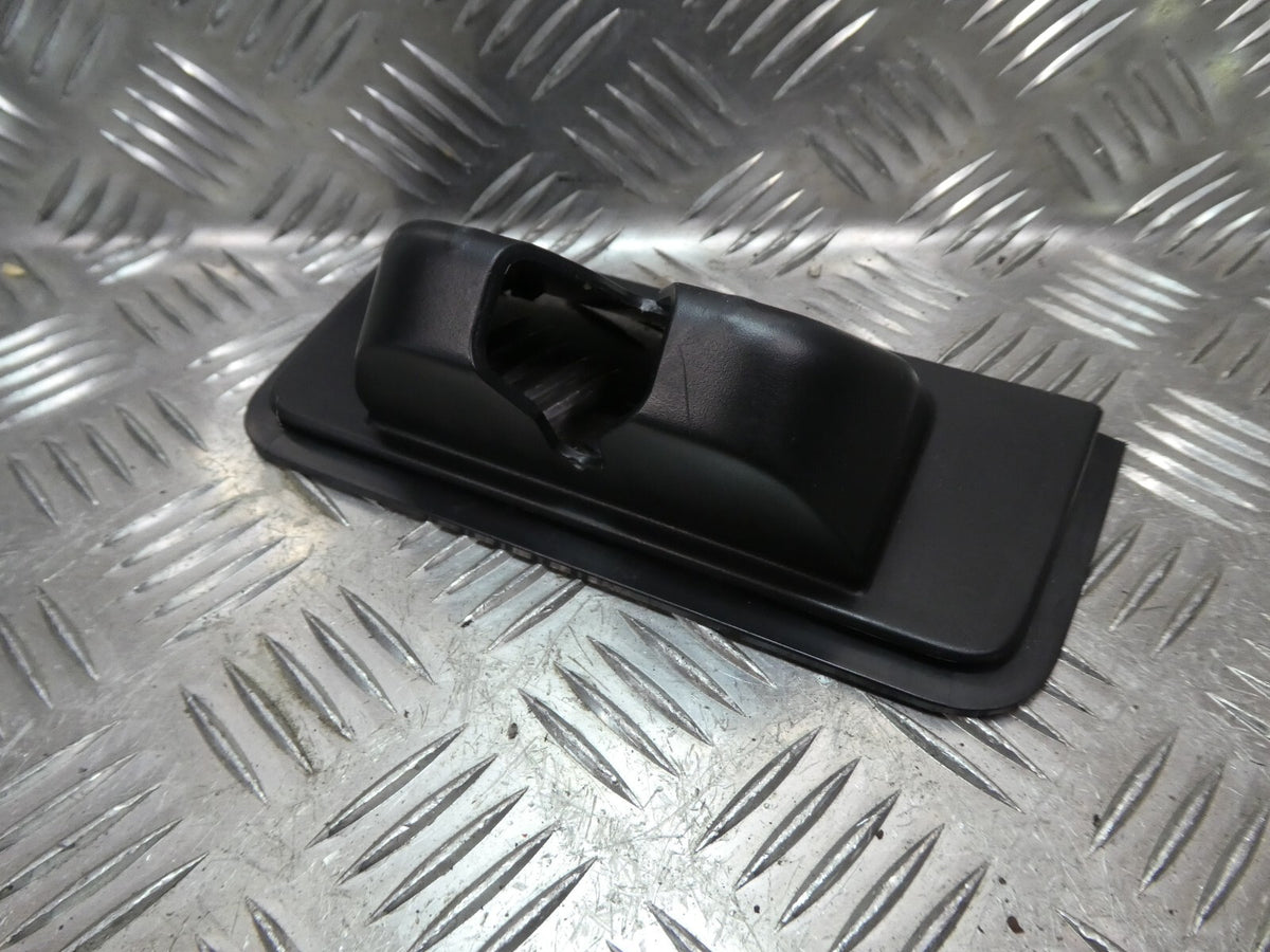 Porsche Macan 95B verkleidung abdeckung schwarz 95B827520A ORIGINAL gebraucht - Kofferraumschloss – Produktansicht 2