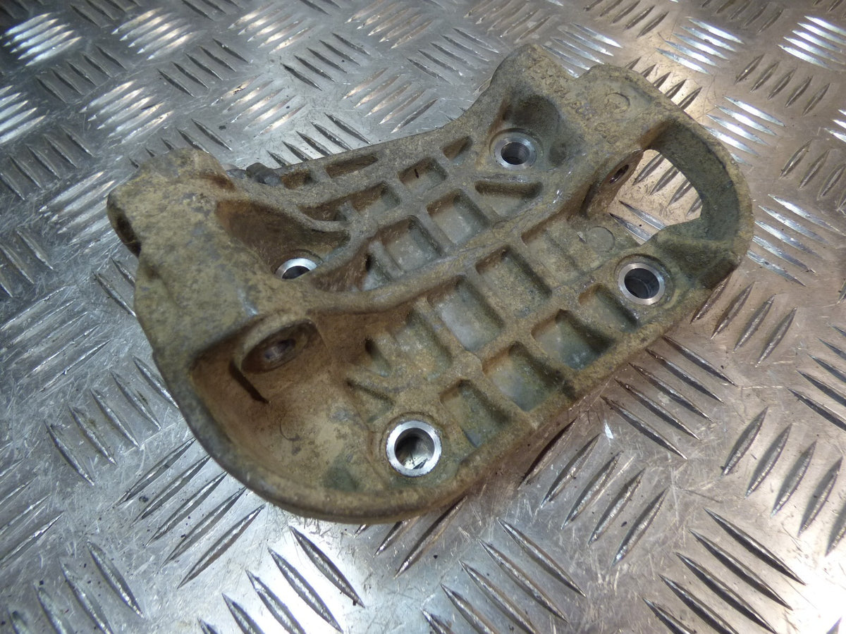 Porsche Cayenne 92A 3.0 TDI Lichtmaschine Halterung Halter ORIGINAL gebraucht - 059903143AC – Produktansicht 2