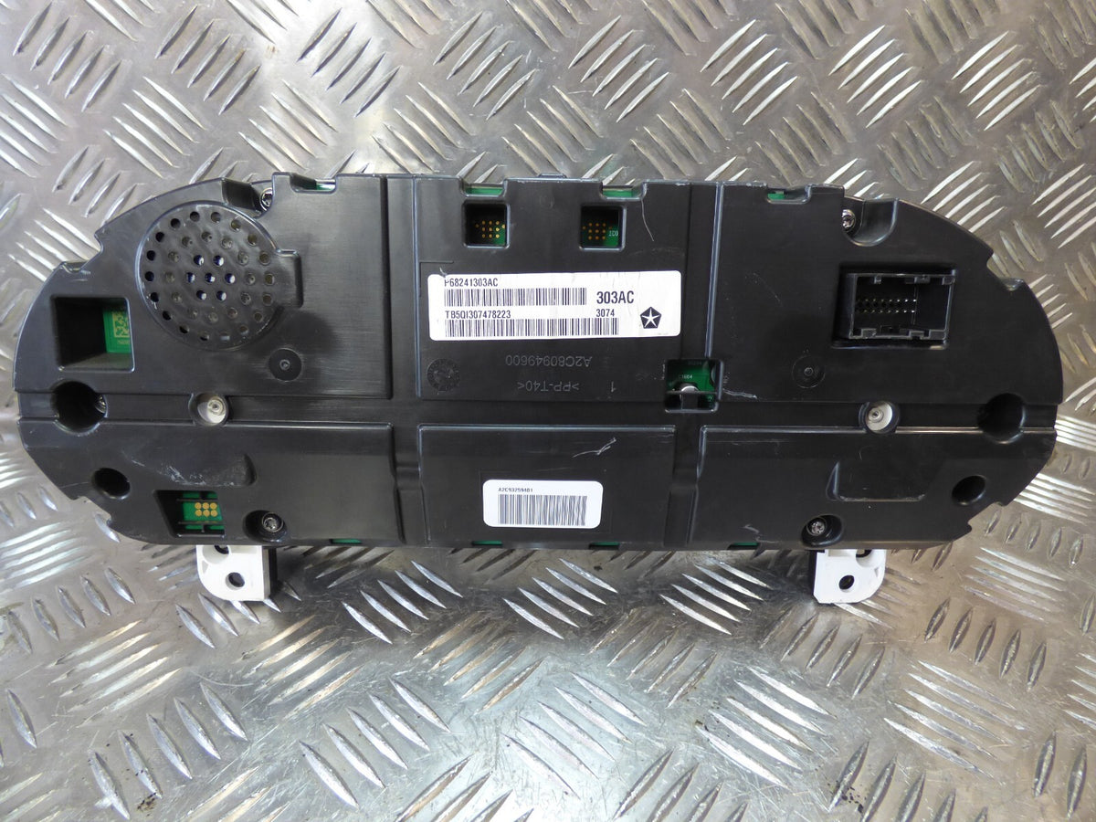 Jeep Cherokee KL 2.0 CRD Kombiinstrumente Tacho ORIGINAL gebraucht - P68241303AC – Produktansicht 4
