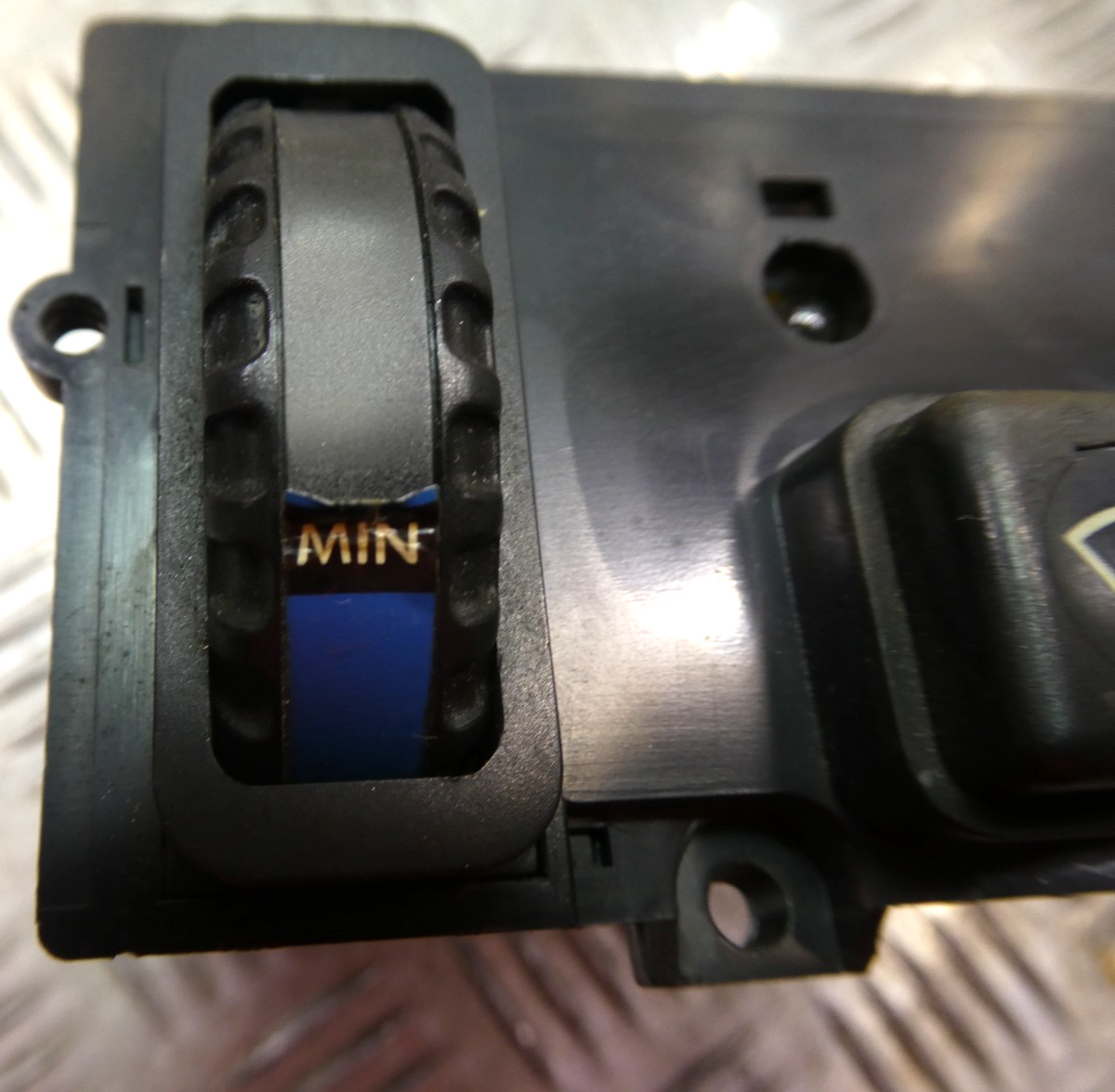 Mercedes-Benz W126 C126 SEC Klimabedienteil Klima schalter OEM ORIGINAL gebraucht - 1268300885 – Produktansicht 3