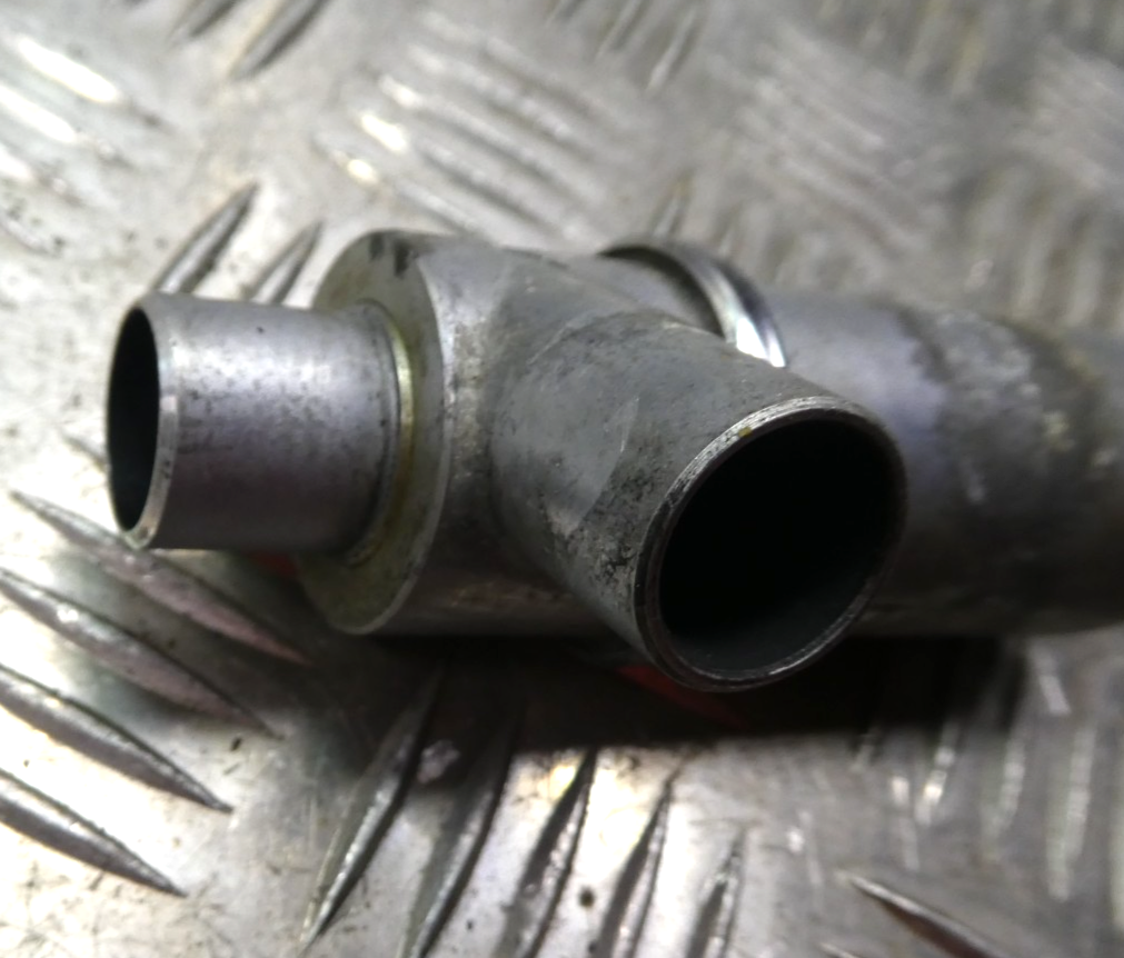 Original Mercedes-Benz W126 C126 Leerlaufregler Leerlaufregelventil gebraucht - 0001411225 – Produktansicht 3