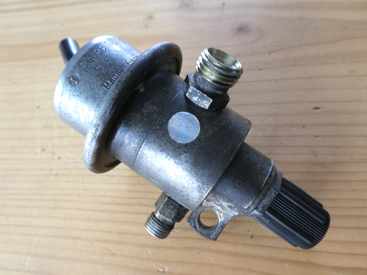 Mercedes-Benz C126 W126 Membrandämpfer Druckregler K-Jetronic BOSCH ORIGINAL gebraucht - 0438161013 – Produktansicht 1