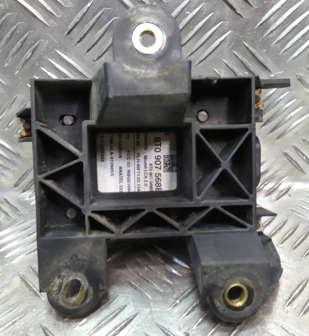 Porsche Macan 95B Modul Rechts Hinten Totewinkel 8T0907568B ORIGINAL gebraucht - Spurwechselassistent – Produktansicht 2