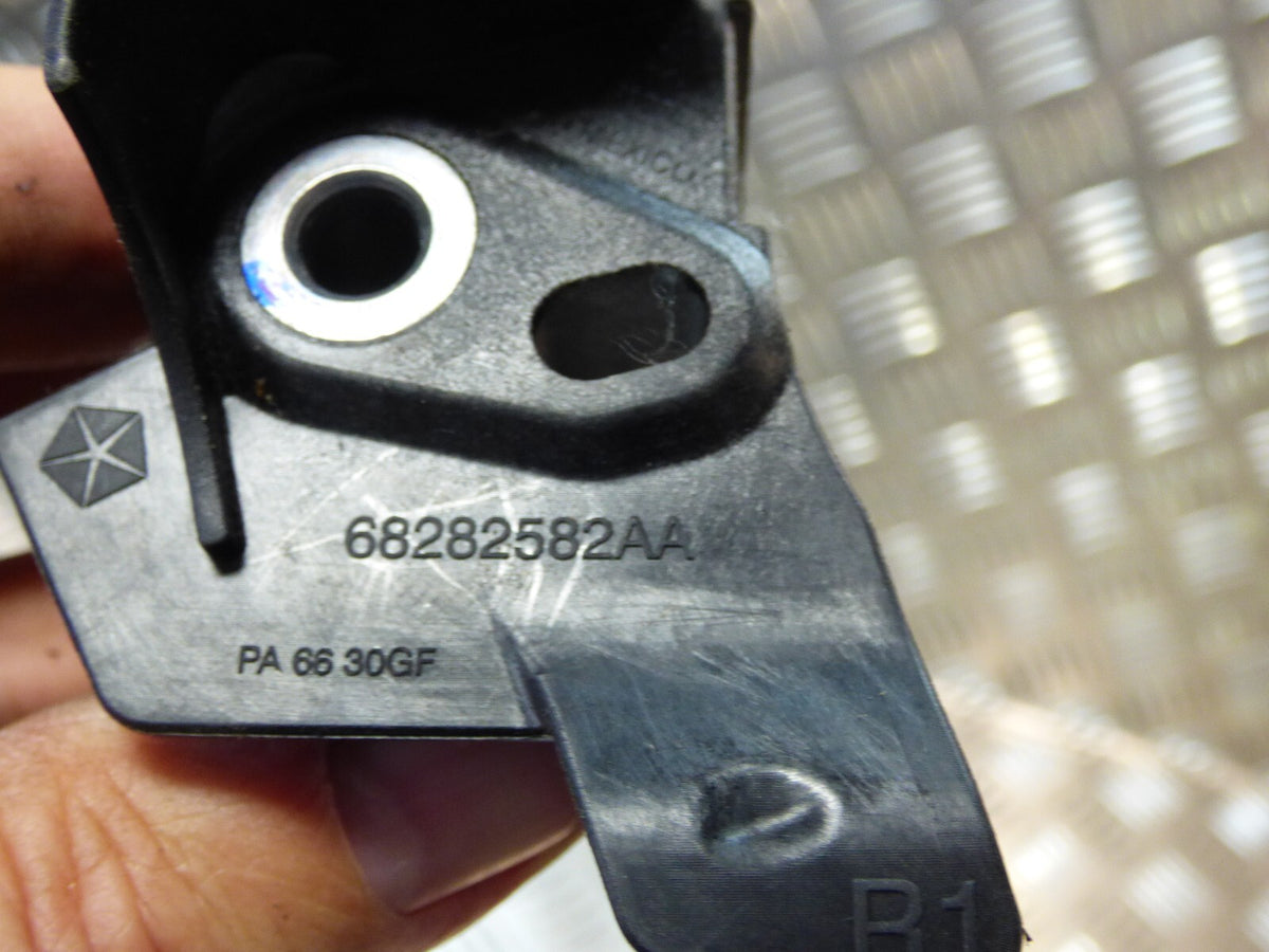JEEP COMPASS II 2.0 MTJ 2021 Crash Sensor SRS Rechts ORIGINAL gebraucht - 68282582AA – Produktansicht 3