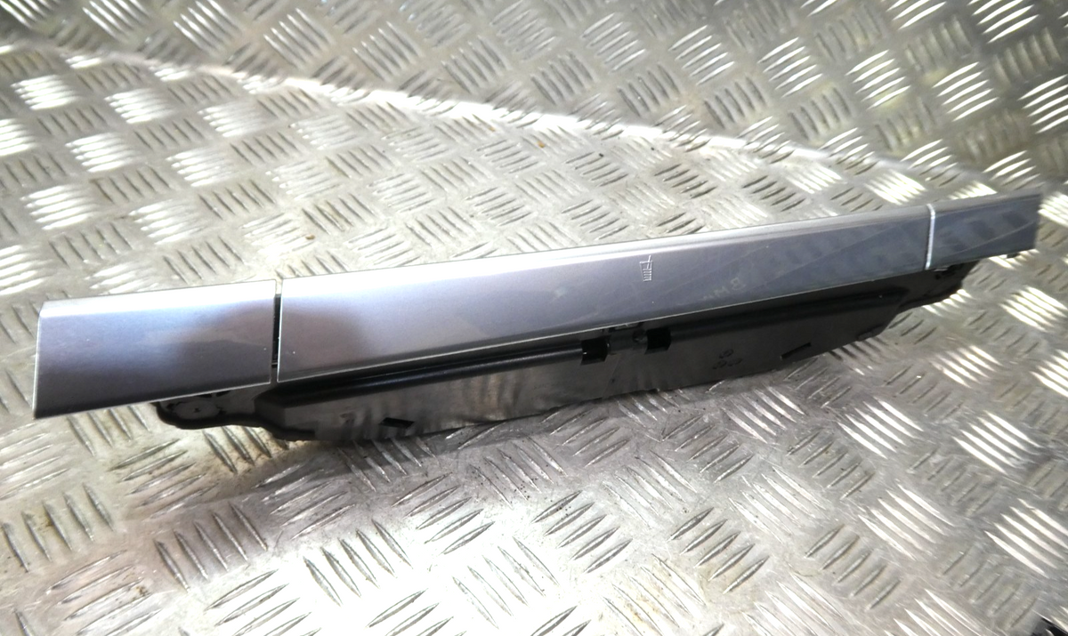 Porsche Panamera 970 Getränkehalter Armaturenbrett LHD ORIGINAL gebraucht - 97055239401 – Produktansicht 3