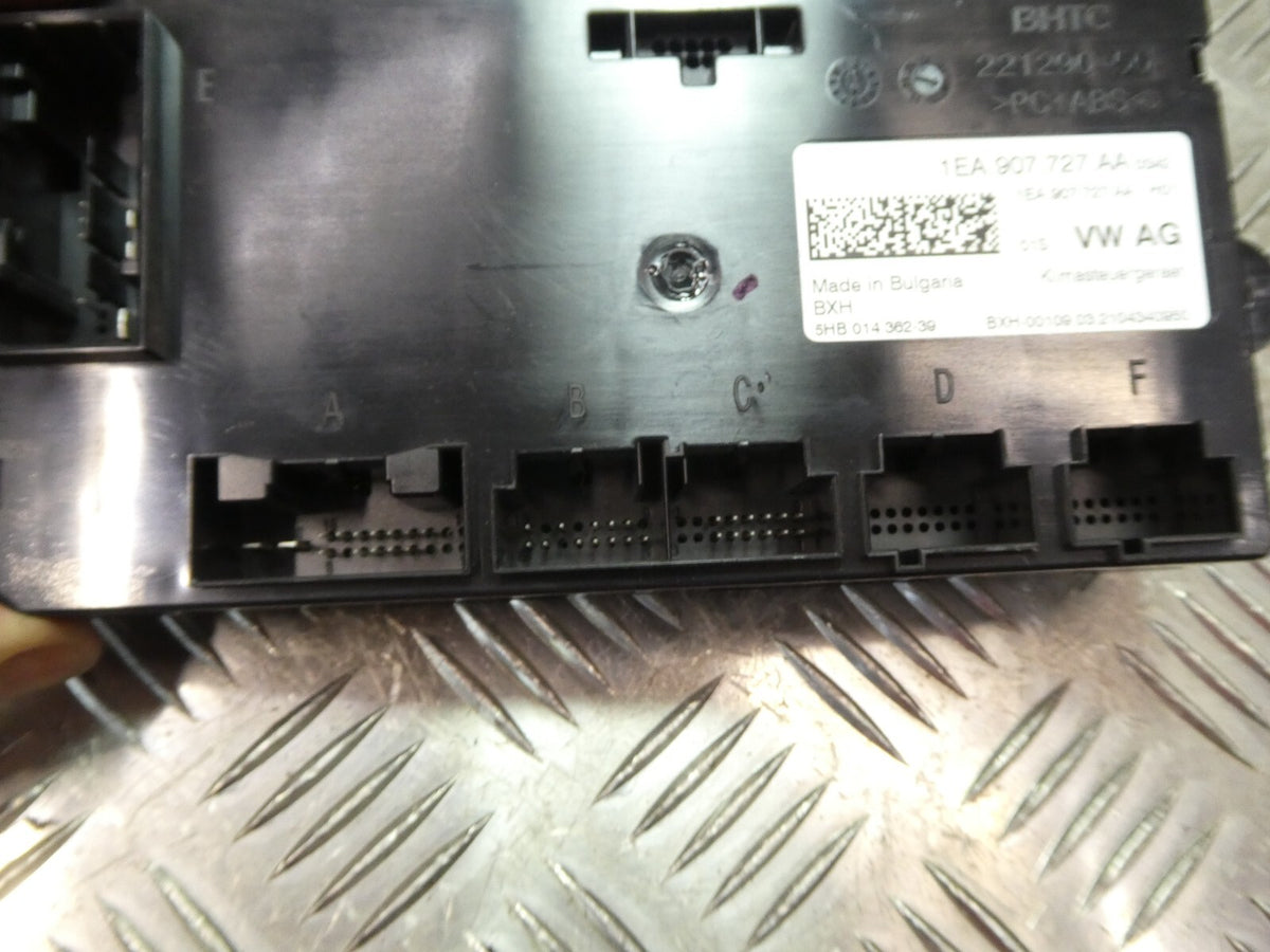 VW ID.3 A/C Heizung Klima ECU Steuergerät 1EA907727AA 2021 ORIGINAL gebraucht - Volkswagen – Produktansicht 3