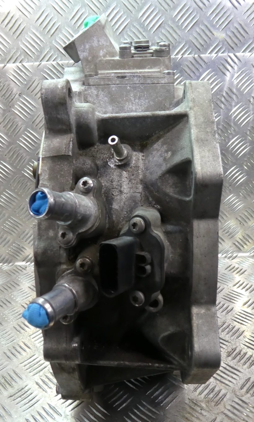 Porsche Panamera 970 3.0 E-Hybrid Elektromotor Motor 043750601 ORIGINAL gebraucht - 97011701012 – Produktansicht 8
