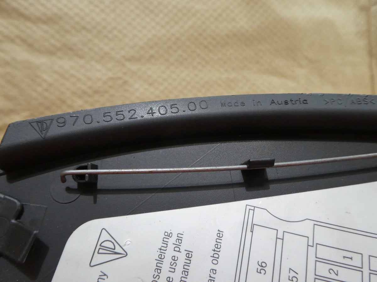 Porsche Panamer 970 Schliessteil Abdeckung Sicherungskasten R ORIGINAL gebraucht - 97055240600 – Produktansicht 3