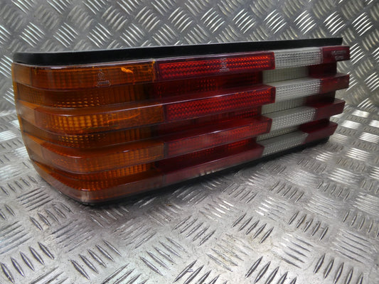Mercedes-Benz W126 C126 SEC Rückleuchte links BOSCH ORIGINAL gebraucht - 0053316R38 – Produktansicht 1