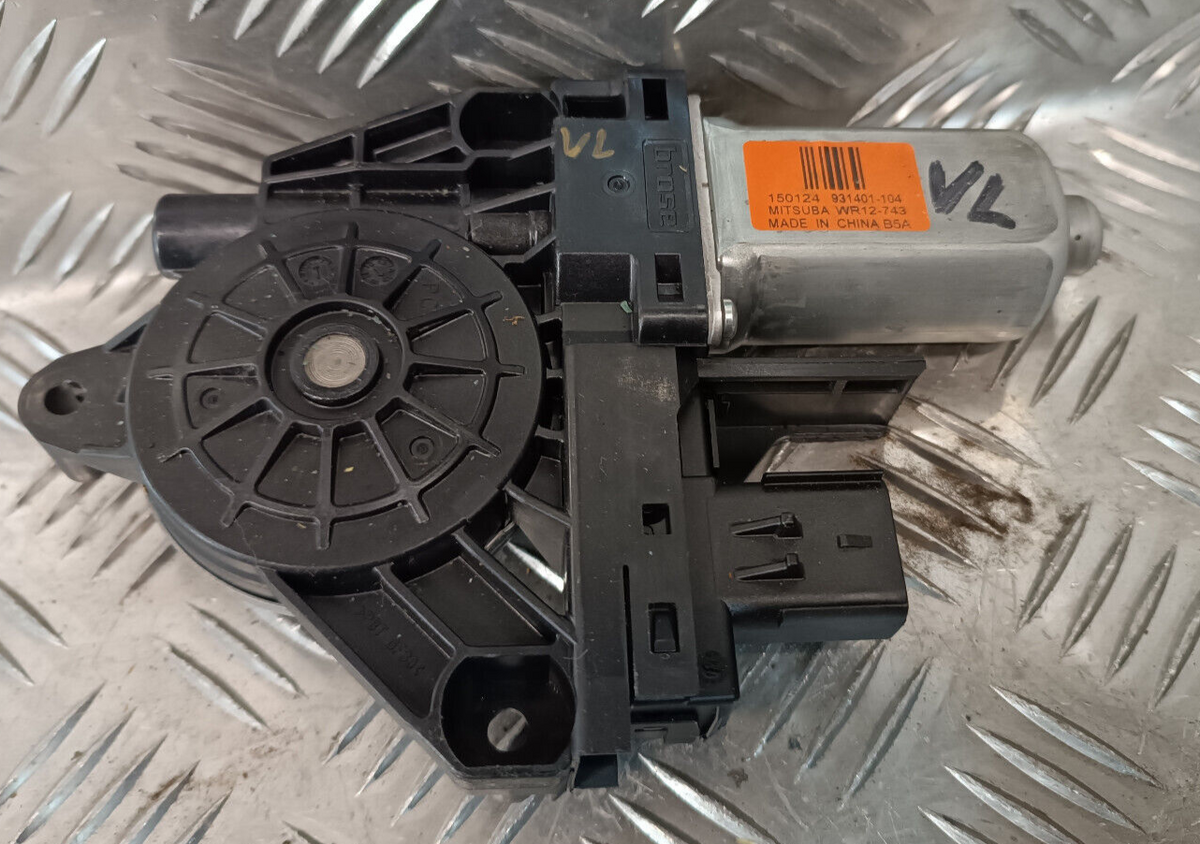 Jeep Grand Cherokee WK2 Fensterhebermotor vorne links 150124 931401104 ORIGINAL gebraucht - WR12743 – Produktansicht 1