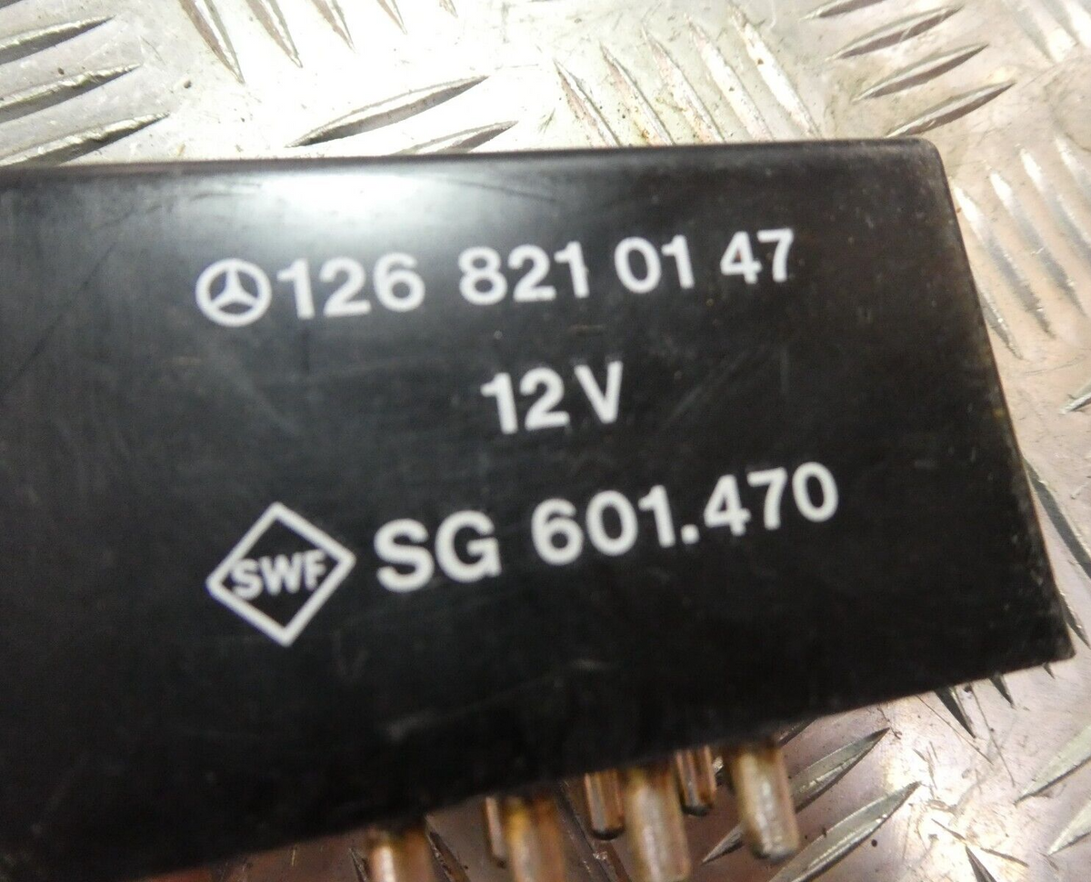Mercedes-Benz C126 W126 Steuergerät Sitzheizung _ ORIGINAL gebraucht - 1268210147 – Produktansicht 4