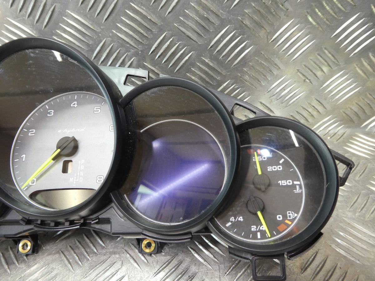 Porsche Panamera 3.0 E-Hybrid Kombiinstrumente Tacho Speedometer ORIGINAL gebraucht - 97064116656 – Produktansicht 3