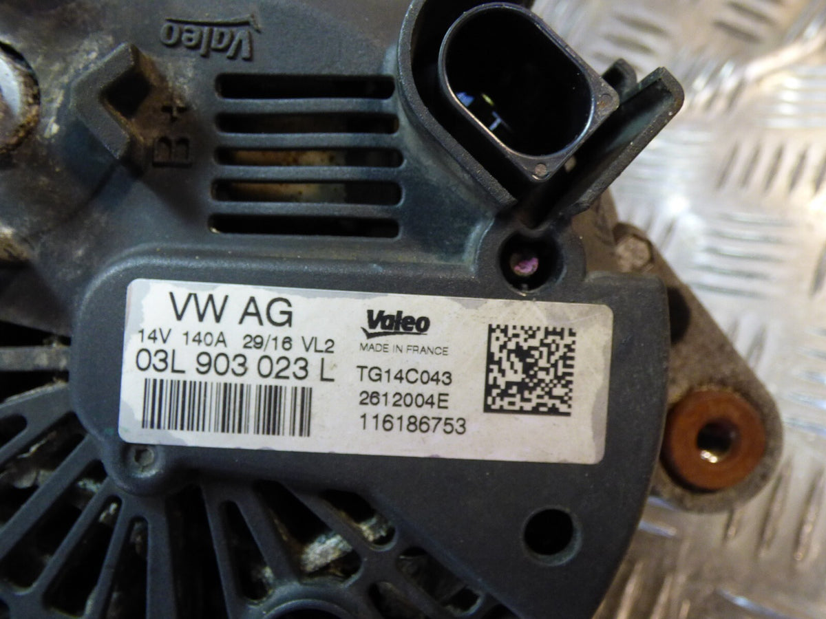 VW T6 T5 2.0 TDI CXG LiMa Lichtmaschine VALEO 140A 03L903023L ORIGINAL gebraucht - Transporter – Produktansicht 4