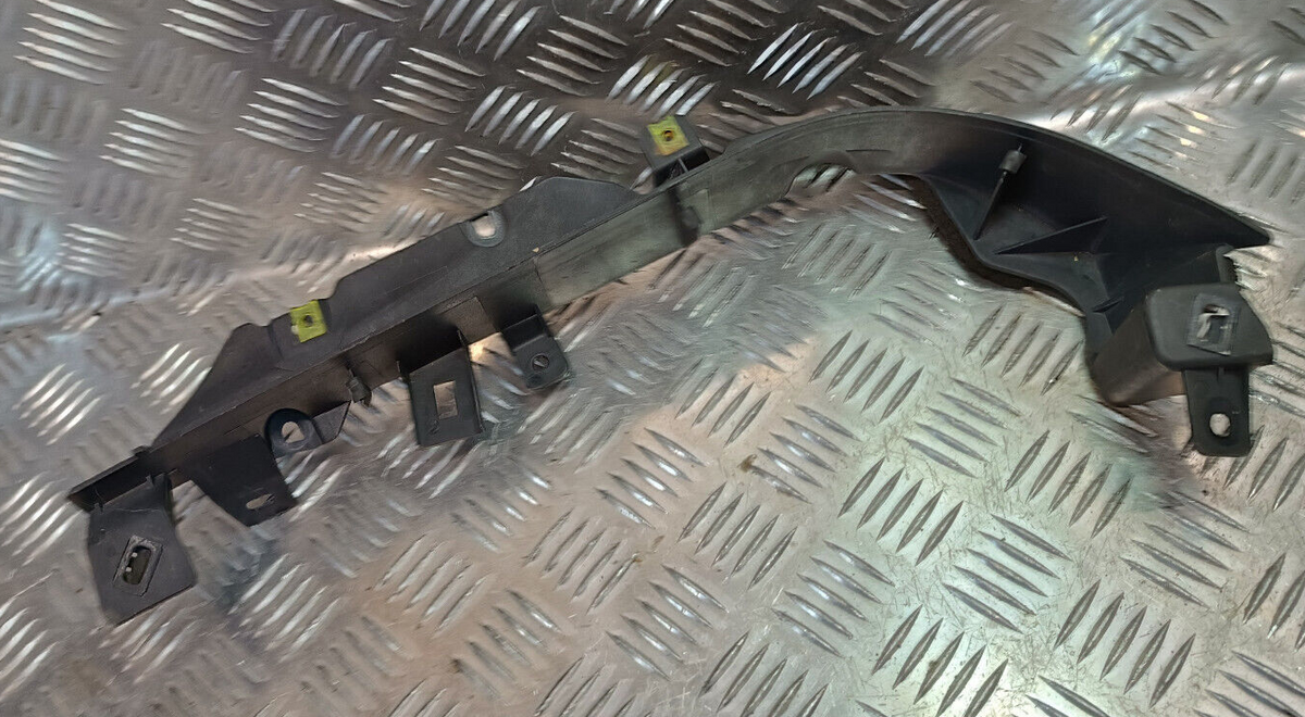 Porsche Panamera 970 Motor Fach Halterung Wasserfall Abdeckung ORIGINAL gebraucht - 97057241300 – Produktansicht 1
