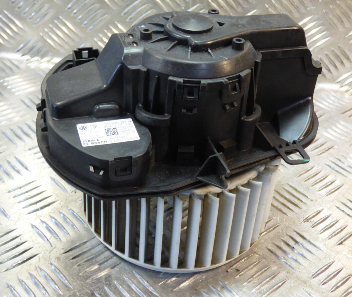 Orig Porsche Cayenne 92A Innenraumgebläse Lüftermotor Blower 7P0820021H ORIGINAL gebraucht - Interior – Produktansicht 1