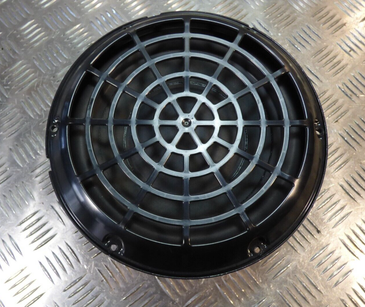 Porsche Cayenne 92A BOSE Subwoofer Bass Lautsprecher 7P5035481D ORIGINAL gebraucht - - 95864501000 – Produktansicht 2