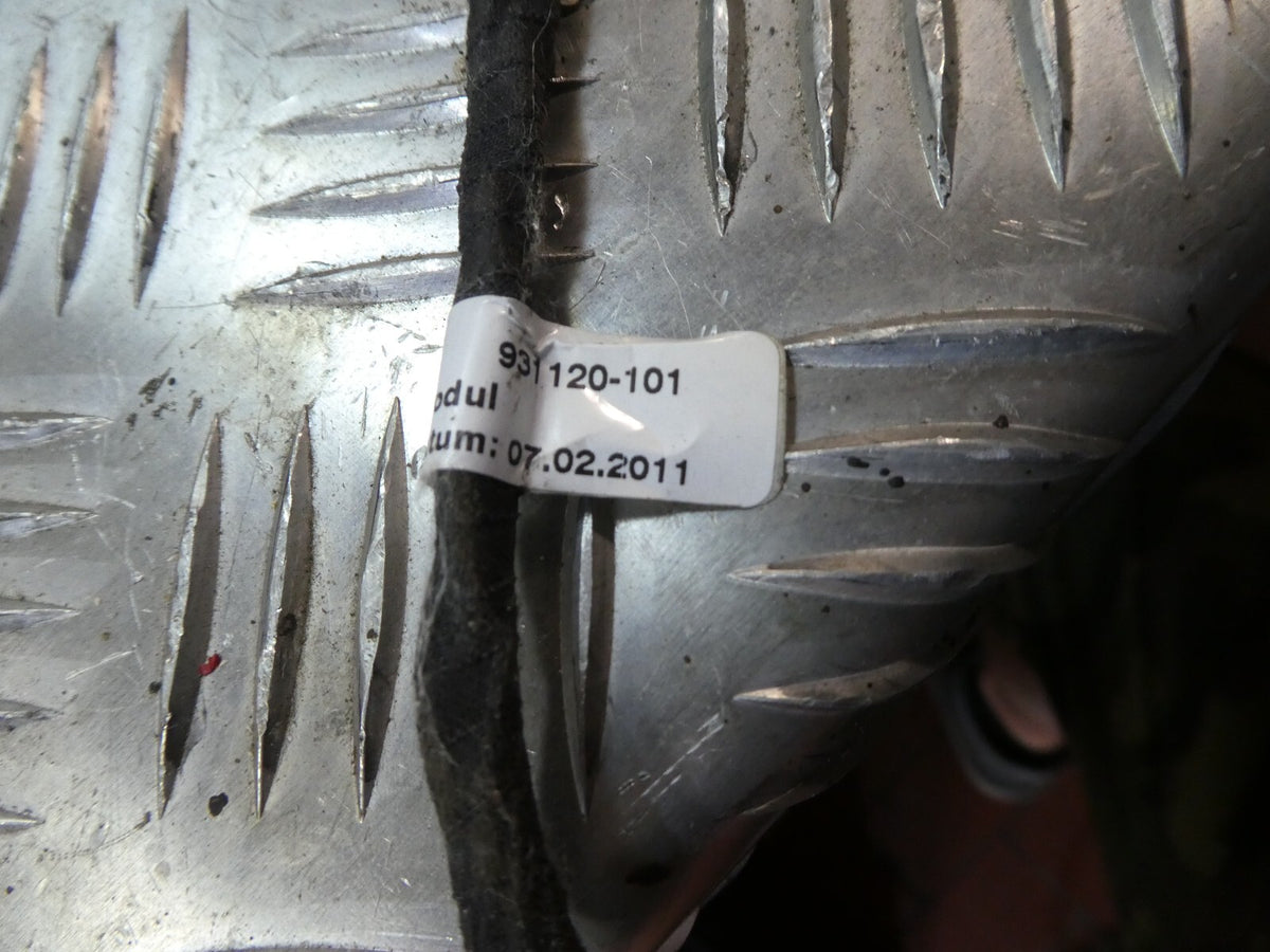 Porsche Cayenne 92A Heckklappendämpfer links Heckklappe 7P5827601 ORIGINAL gebraucht - Elektrische – Produktansicht 6