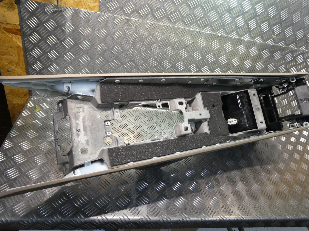 Porsche Cayenne 92A komplette Farbe: Tartufo ORIGINAL gebraucht - Armlehne – Produktansicht 8